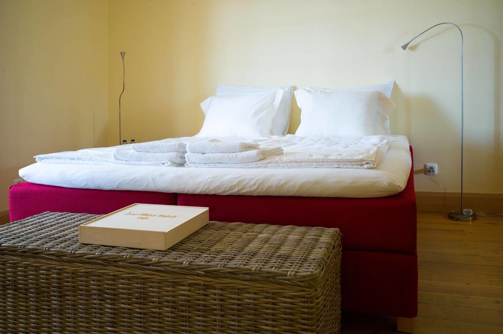 Bed and Breakfast Casa Pedra Nobre Nadadouro Экстерьер фото