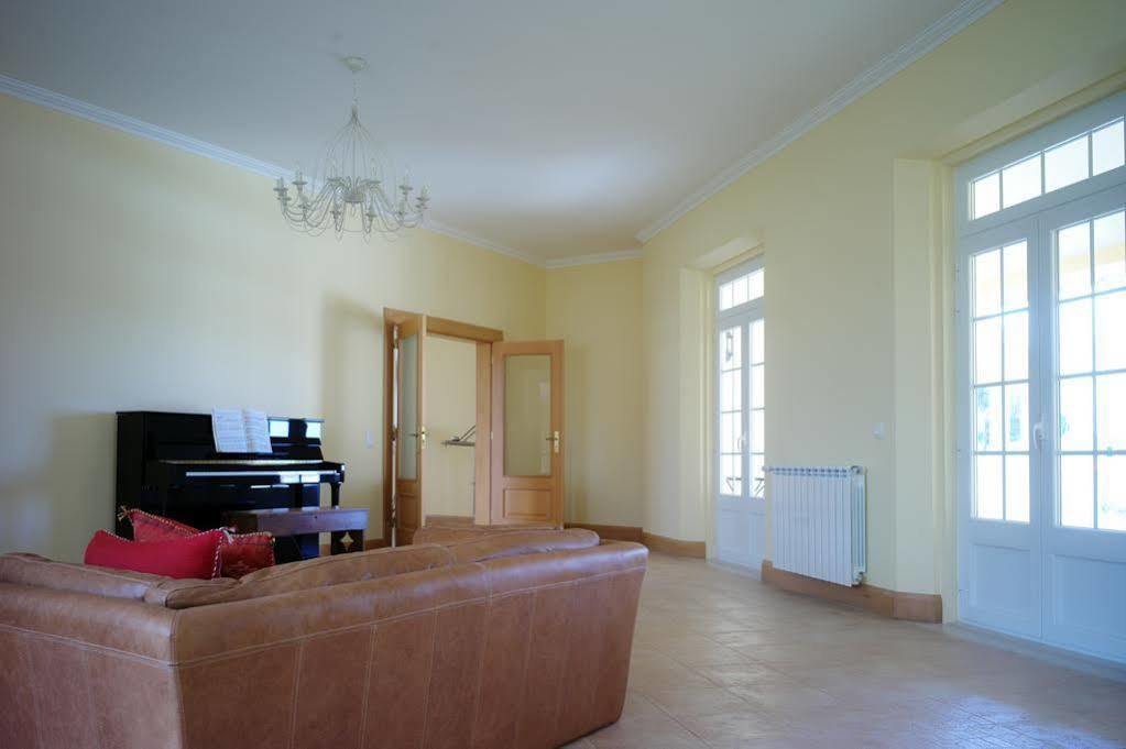 Bed and Breakfast Casa Pedra Nobre Nadadouro Экстерьер фото